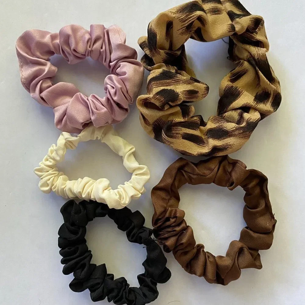Set of 5 Scrunchies - Leopard Purple